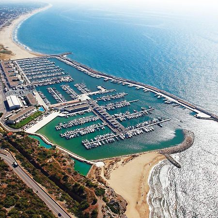 Luxury 45 Hotel Castelldefels Esterno foto